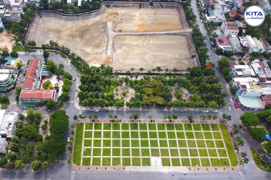 quảng trường phạm văn đồng